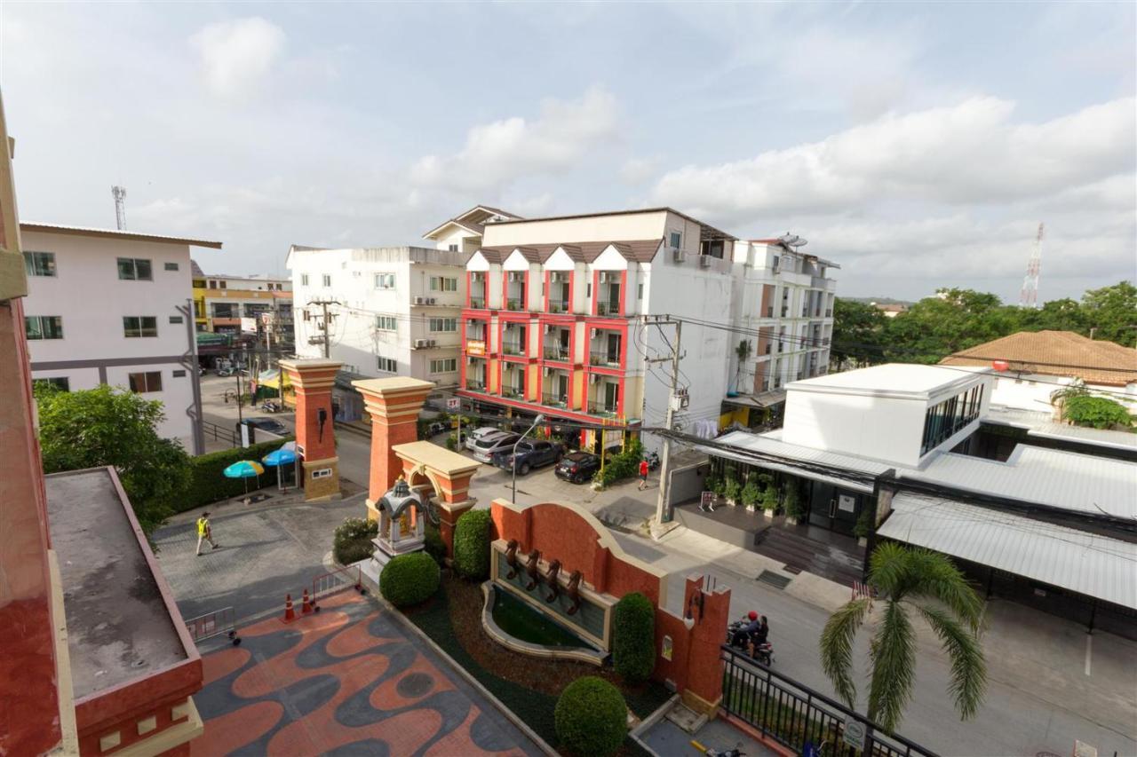 Seven Seas Resort Pattaya By Justin Pantai Jomtien Luaran gambar